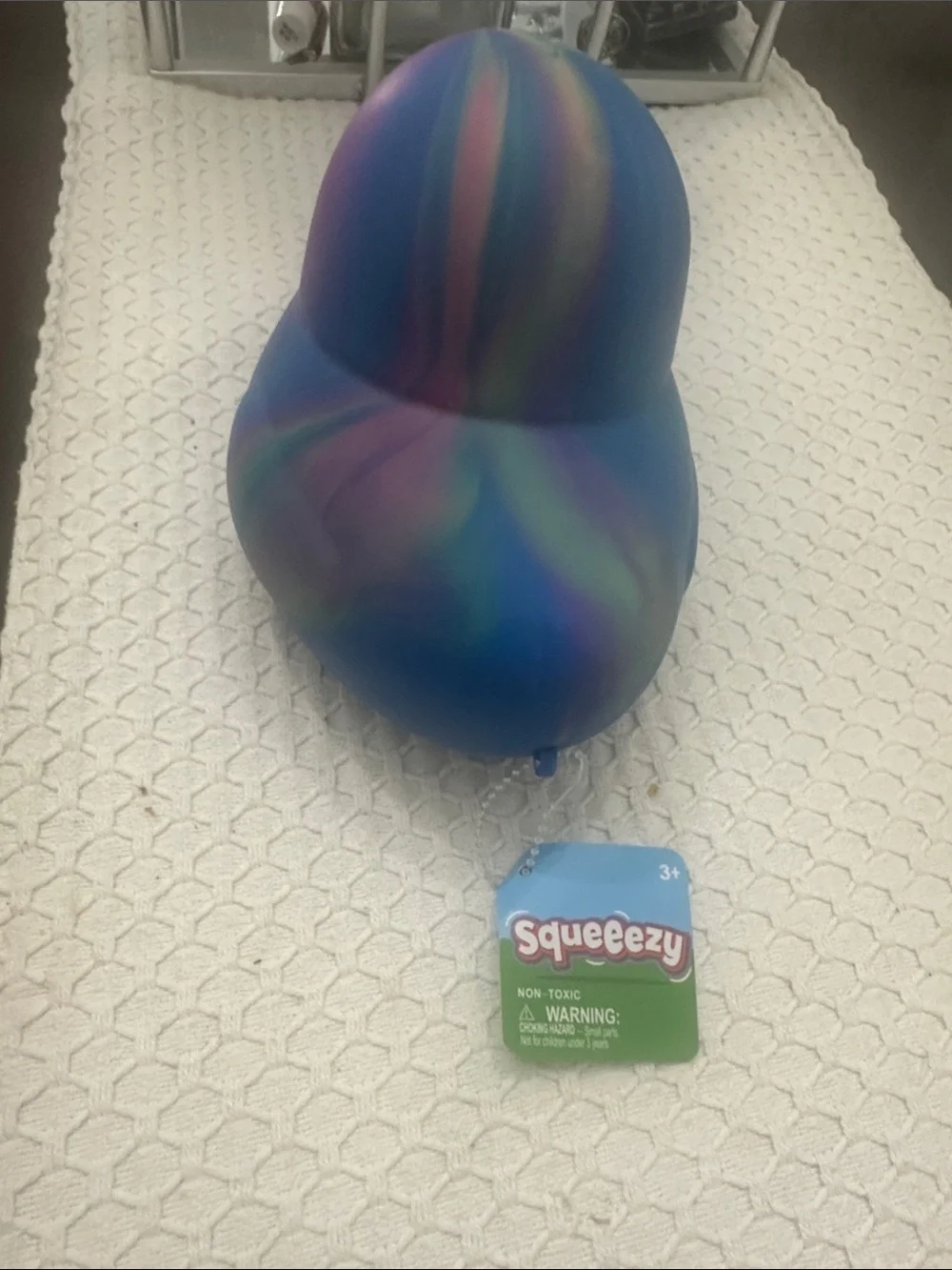 Jumbo Tie-Dye Squeeezy Duck Squishies